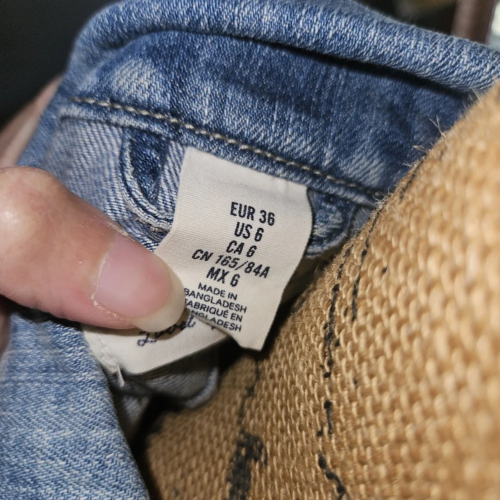 Light Blue Denim Jacket H&m - Picture 2 of 3